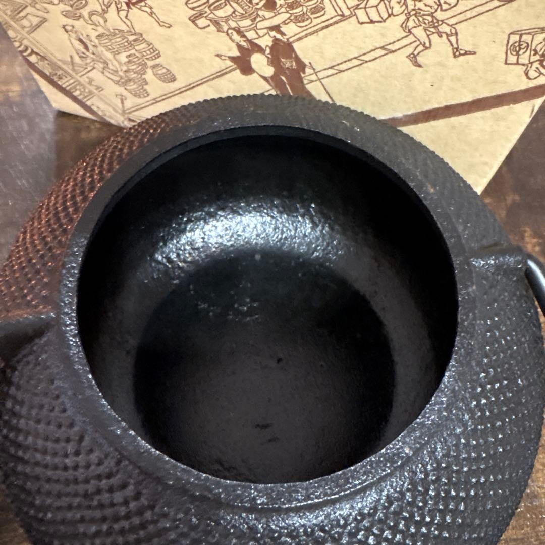 南部鉄器1.1ℓ 池永鉄工製　箱付き　鉄瓶　南部アラレ　IH対応