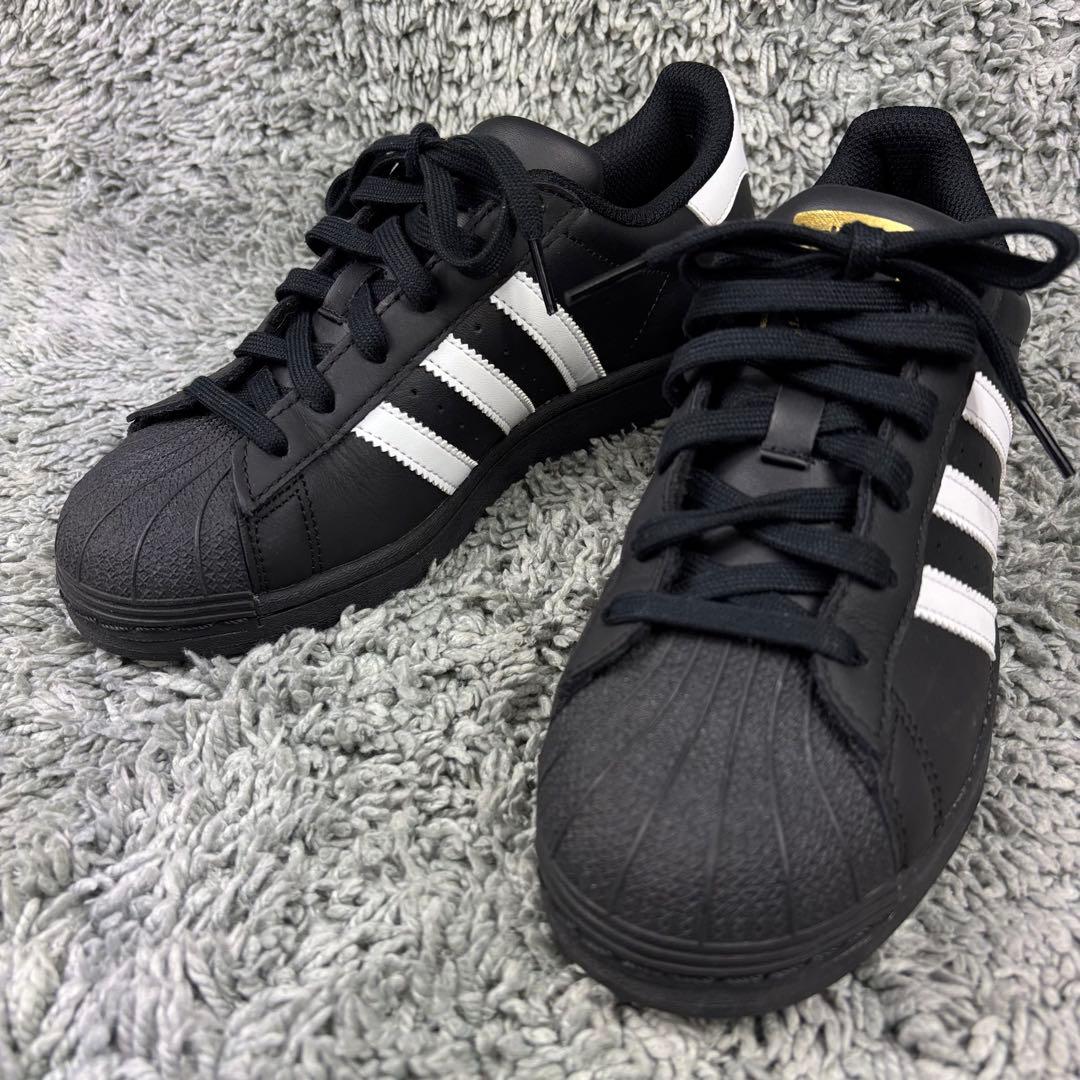 ✨未使用級✨【adidas】スーパースター☆EG4959☆黒×白☆24cm