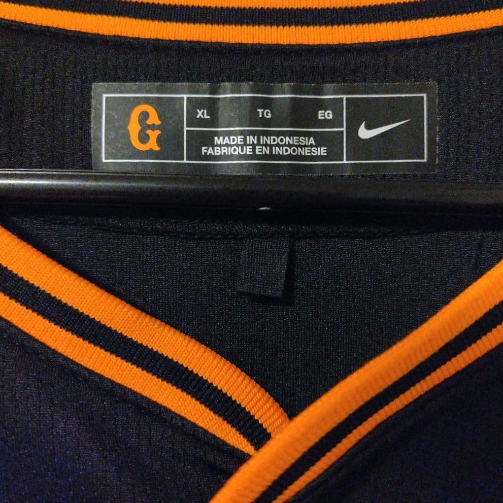 読売ジャイアンツ 坂本勇人 ブラックチャンピオンエンブレム ユニフォーム　XL