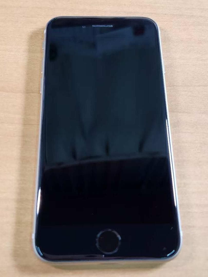 020900H iPhoneSE A2782 64GB 第3世代 最大容量97%