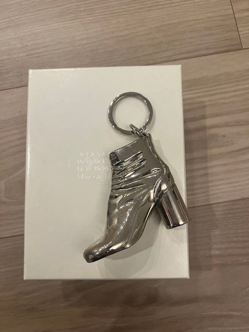 マルジェラ　キーホルダー