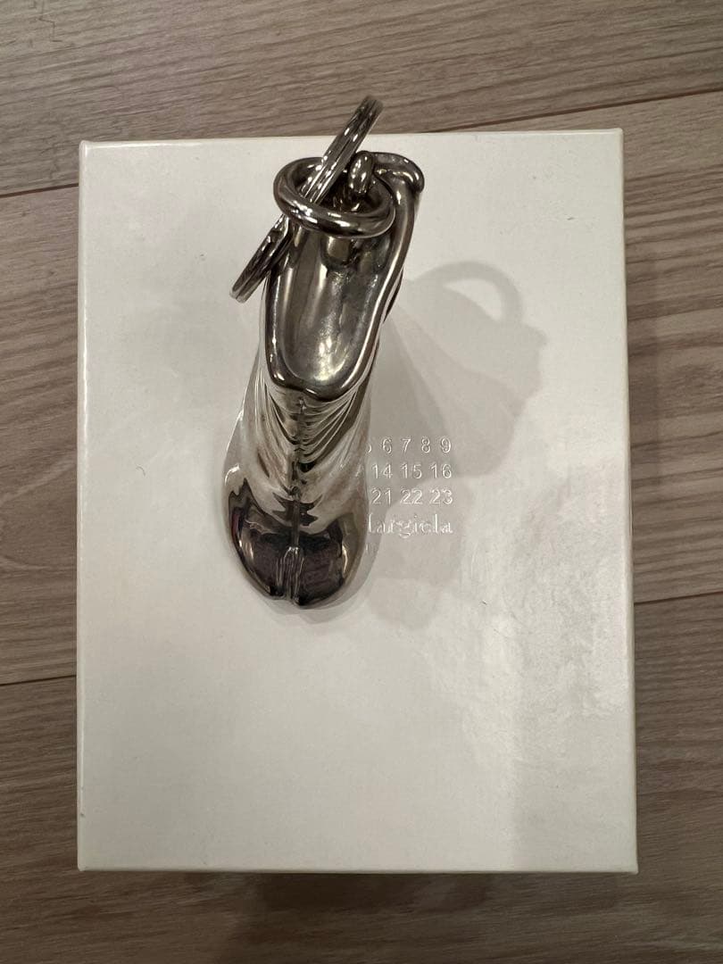 マルジェラ　キーホルダー