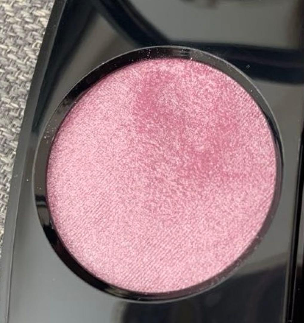 限定品　CHANEL アイシャドウ 250 モーヴ シュクレ