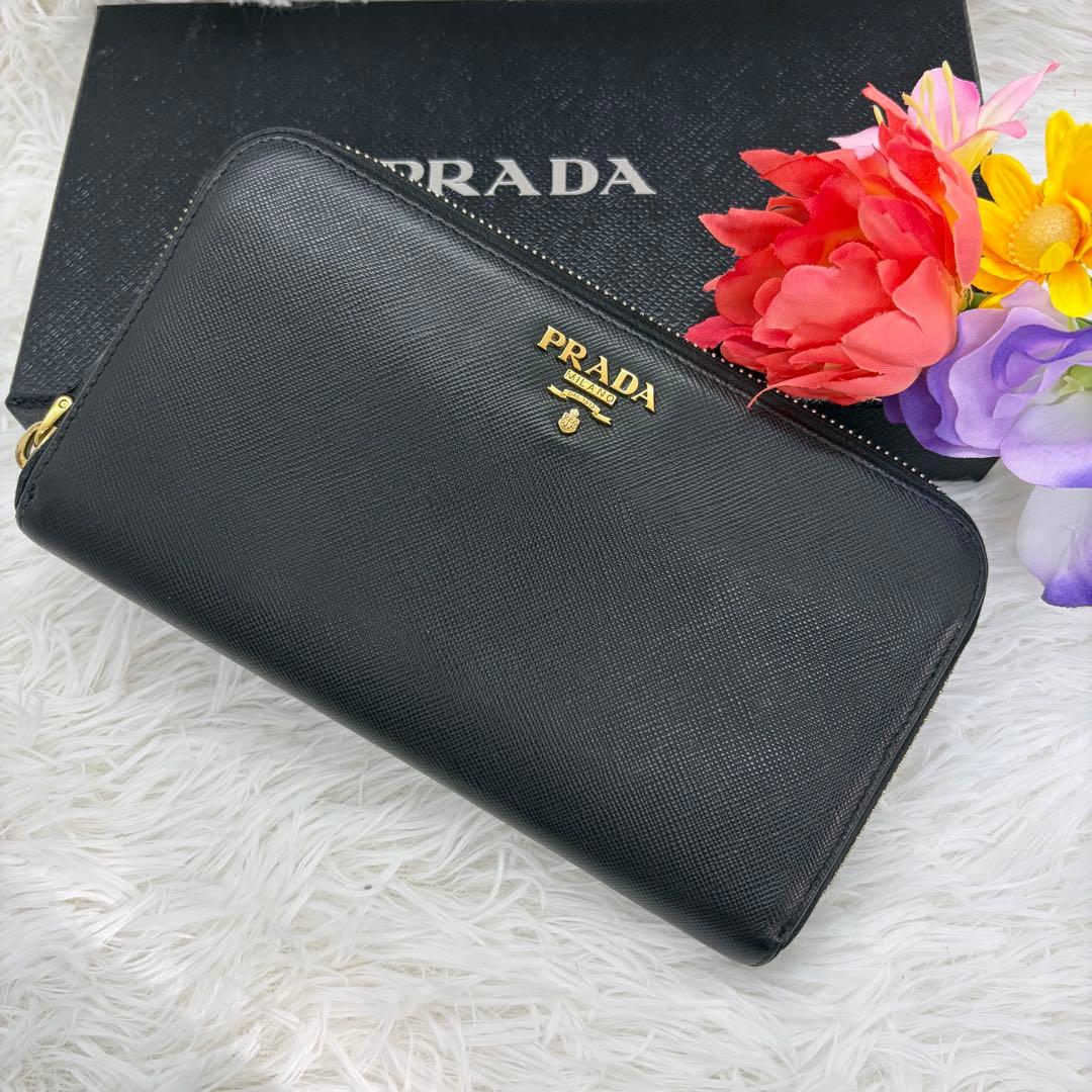 美品✨プラダ 長財布 ラウンドファスナー サフィアーノ レザー 金具 黒