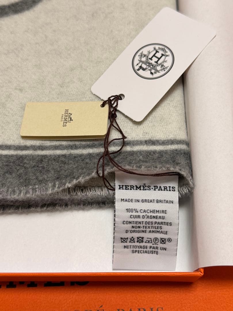 新品未使用　エルメス　HERMES カシミアマフラー　 《モール》　グレー