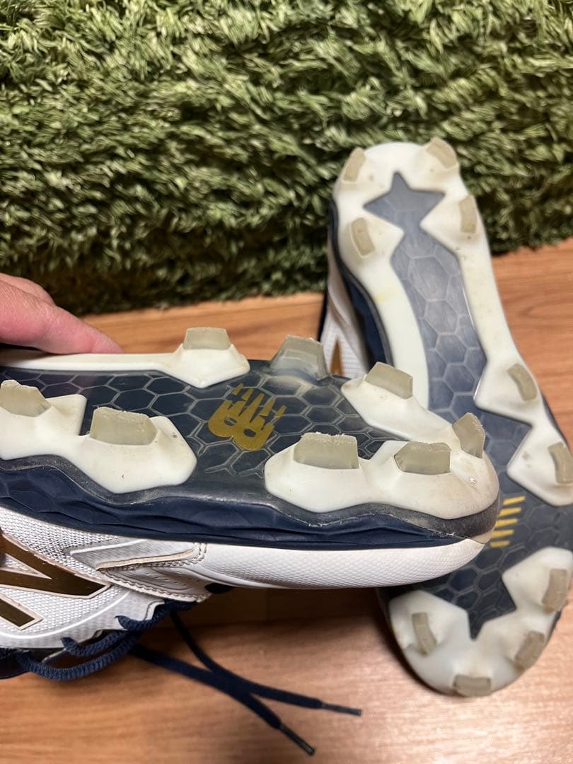 激レア‼︎ニューバランス ポイントスパイク SPVELON1 28.0cm