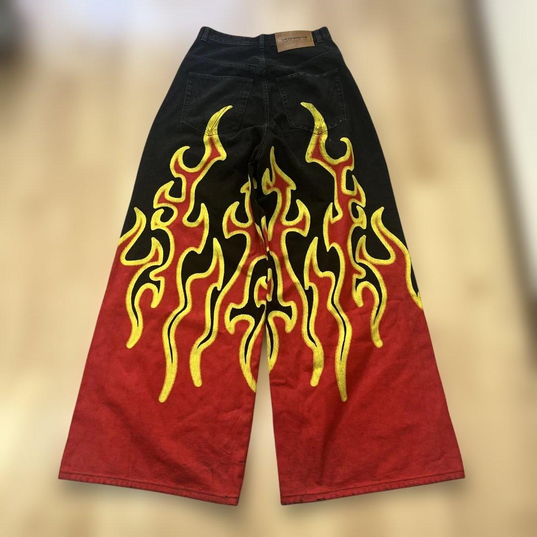 VETEMENTS Fire Big Shape Jeans ファイヤー