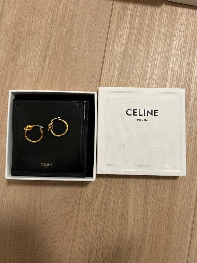 CELINE ゴールド ノットデザイン フープピアス
