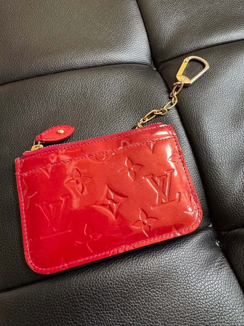 GW限定値下げ！ルイヴィトン モノグラムヴェルニ ポシェット キーケース 赤
