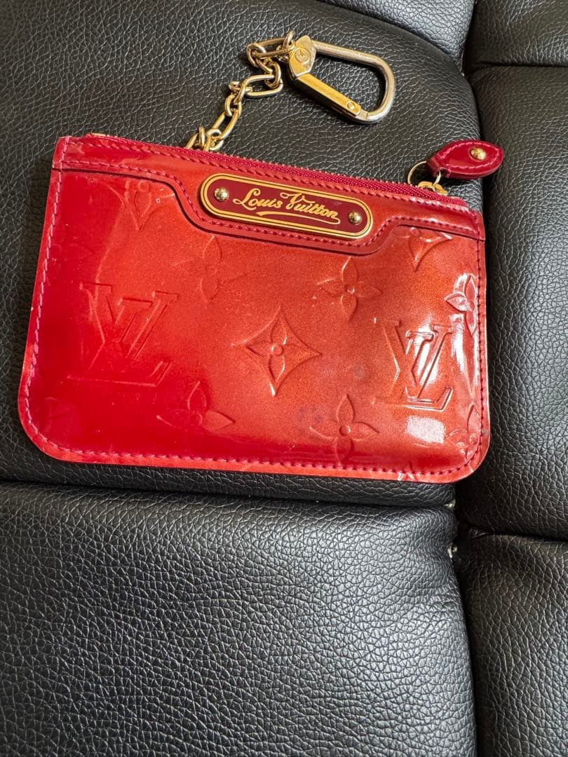 GW限定値下げ！ルイヴィトン モノグラムヴェルニ ポシェット キーケース 赤