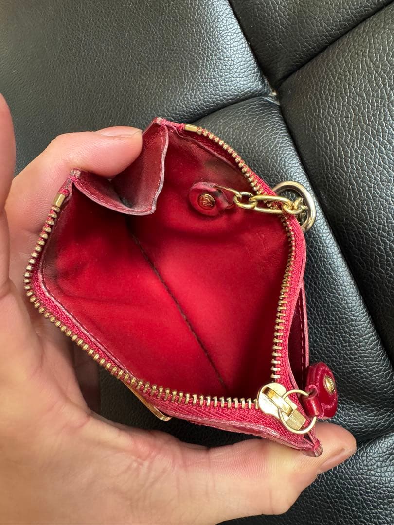 GW限定値下げ！ルイヴィトン モノグラムヴェルニ ポシェット キーケース 赤