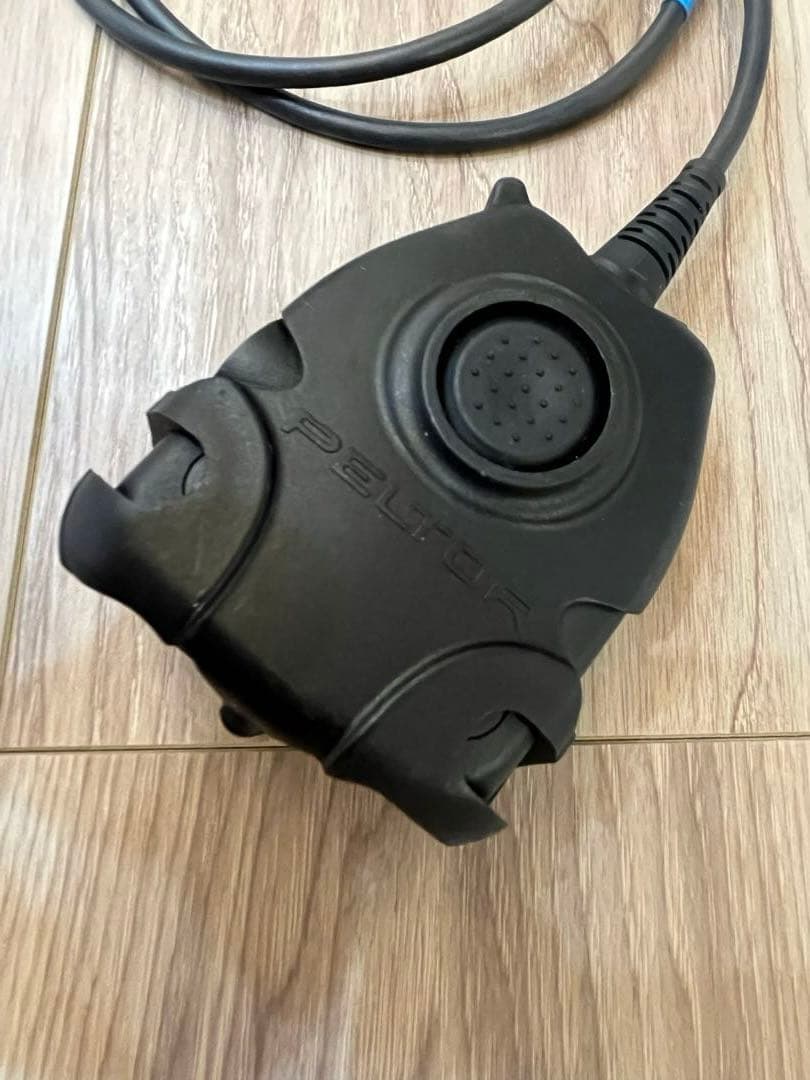 実物　3M PELTOR COMTAC PTT サバゲー　ダミーラジオ　無線機