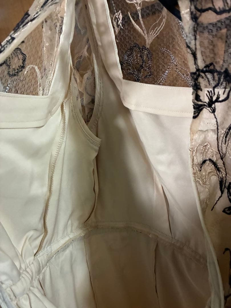 LILY BROWN 極美品　早い者勝ち　お呼ばれドレス