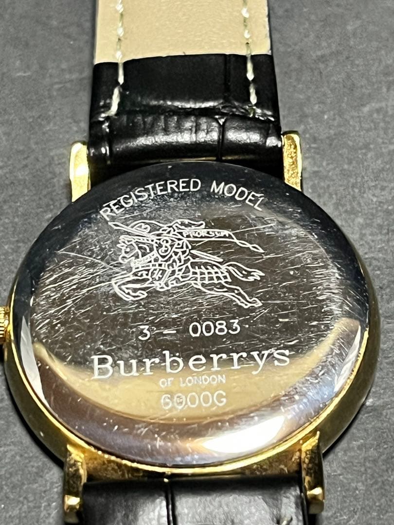 ★超絶美品！バーバリー6000G ネイビーシェル文字盤　メンズ腕時計　稼働