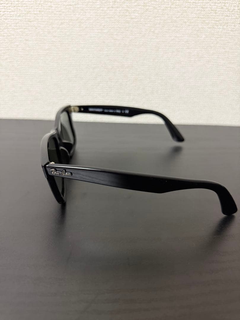 Ray-Ban Wayfarer サングラス 54-18-145