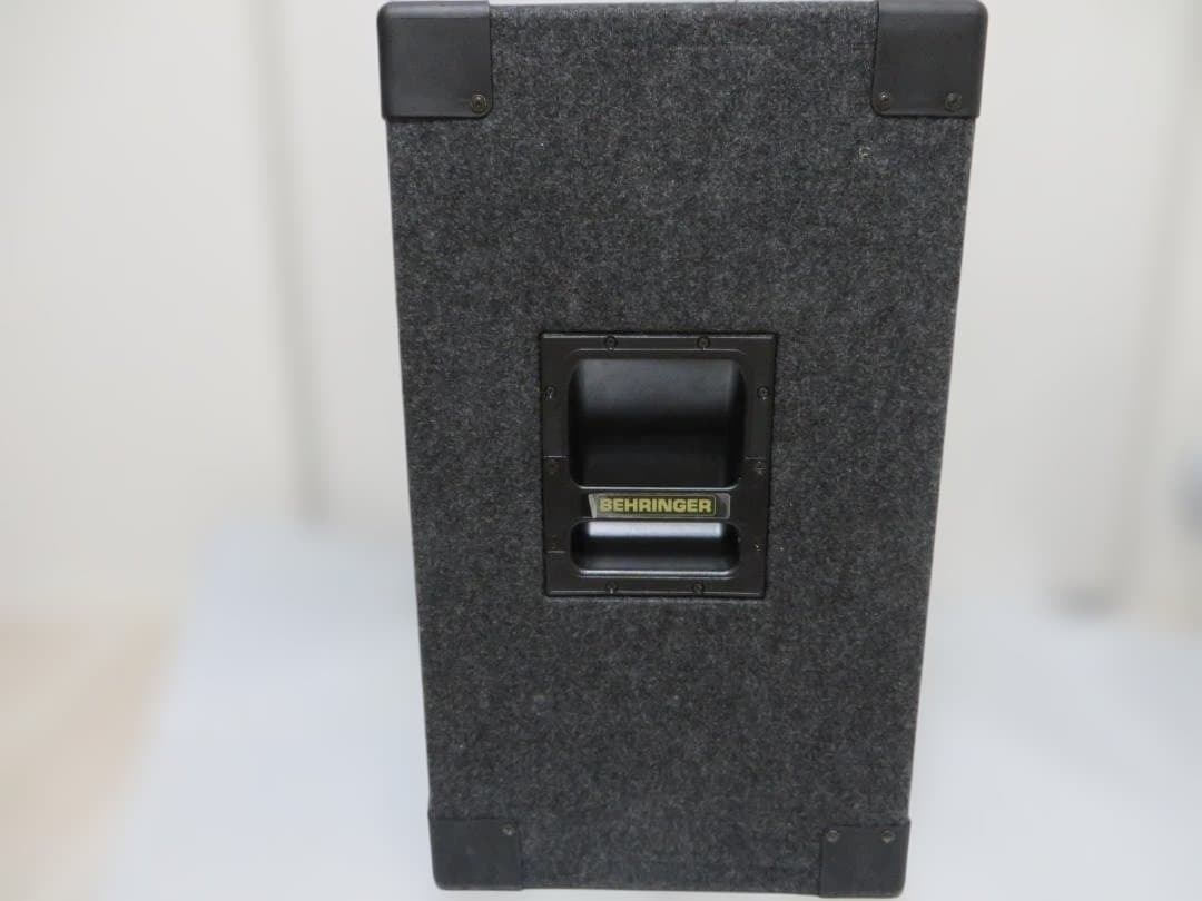 オ*ム様 ベリンガー EUROLIVE B1520 2ウェイ スピーカーシステム