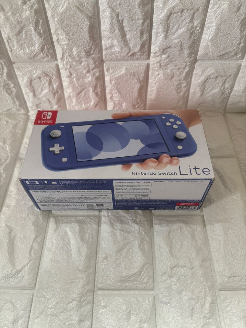 【超美品】Nintendo Switch Lite ブルー スイッチライト即発送