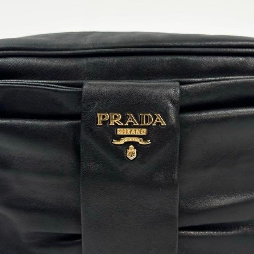 【専用】PRADA レザーミニショルダーバッグ