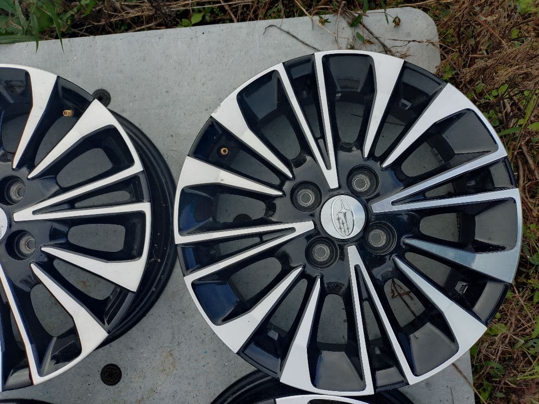 スバルタント　ダイハツシフォン純正15インチホイール