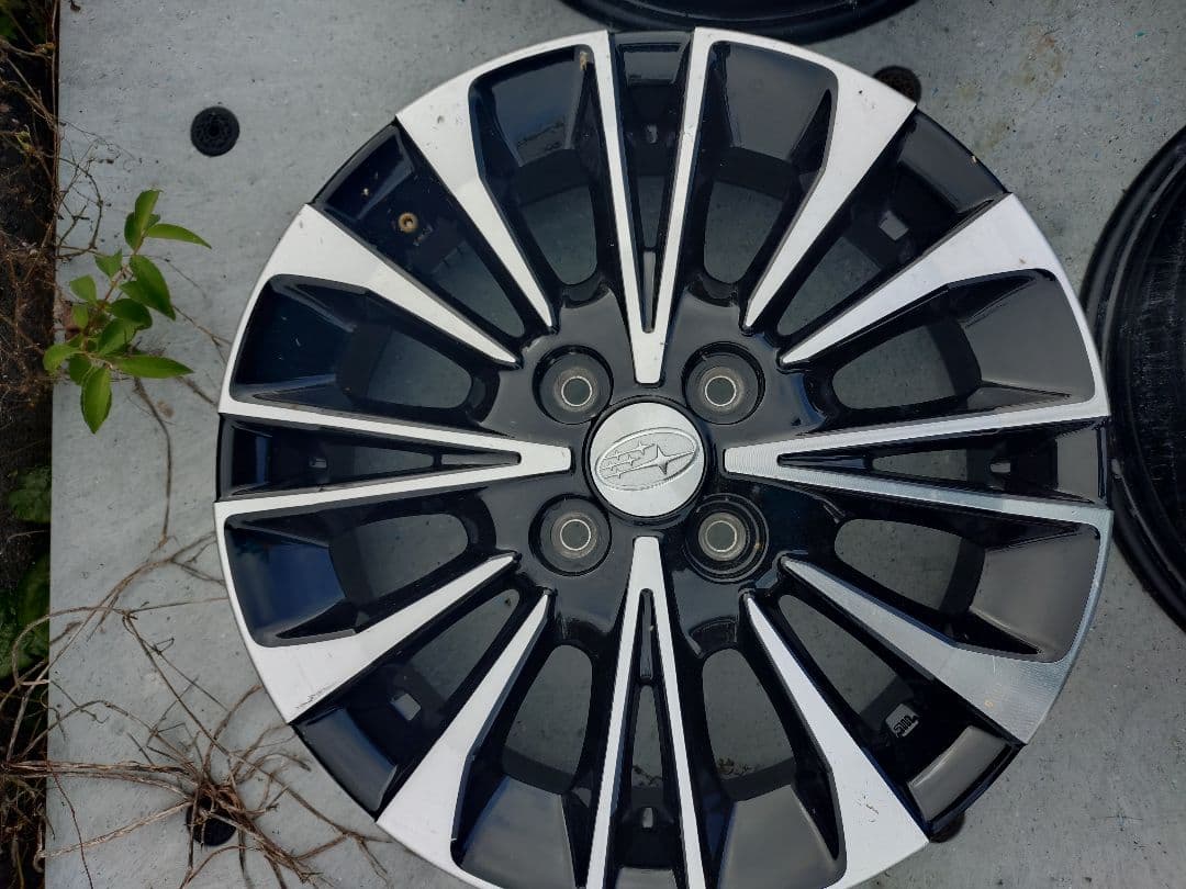 スバルタント　ダイハツシフォン純正15インチホイール