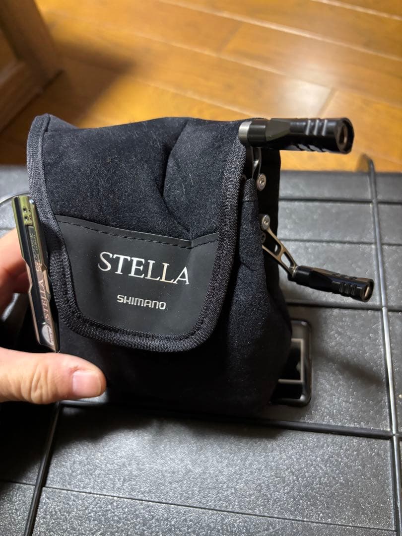 新年価格:新品未使用22Stella C2000S箱付き。34ハンドルセット