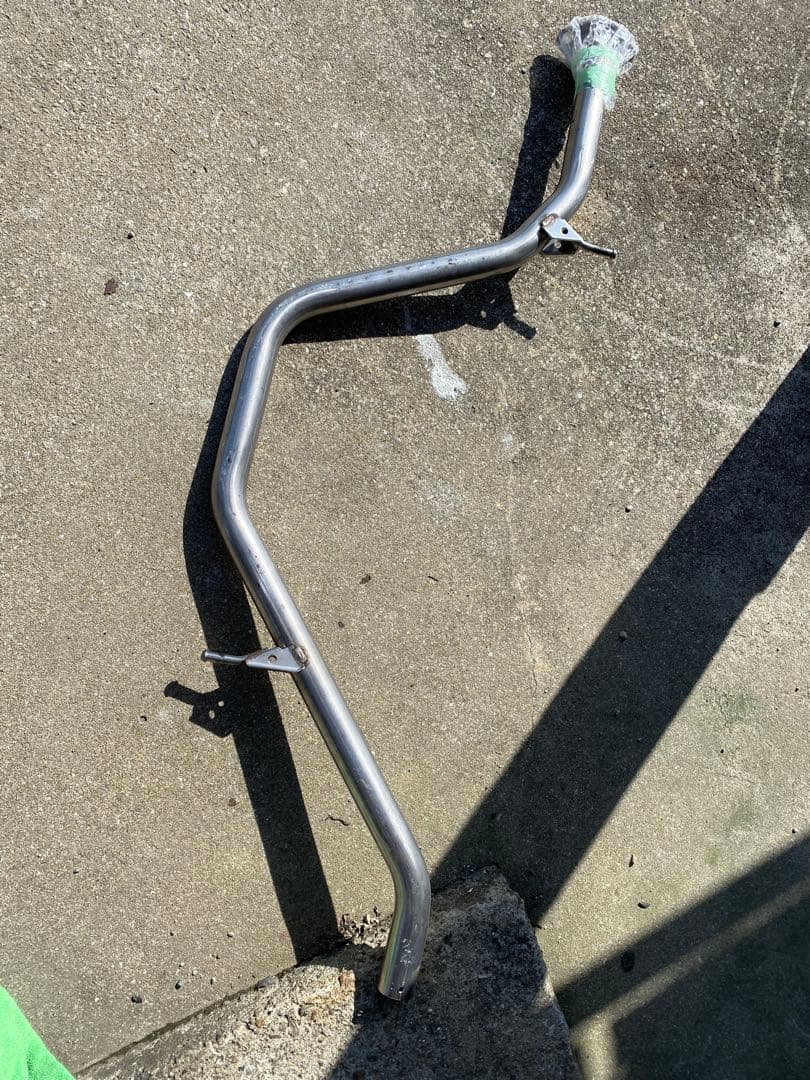 プリウス50マフラー　爆音ストレート　リアピース