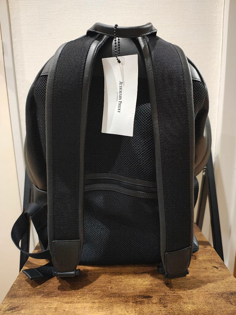 【新品未使用】オーデマ ピゲ 本革レザー リュック ブラック メンズ