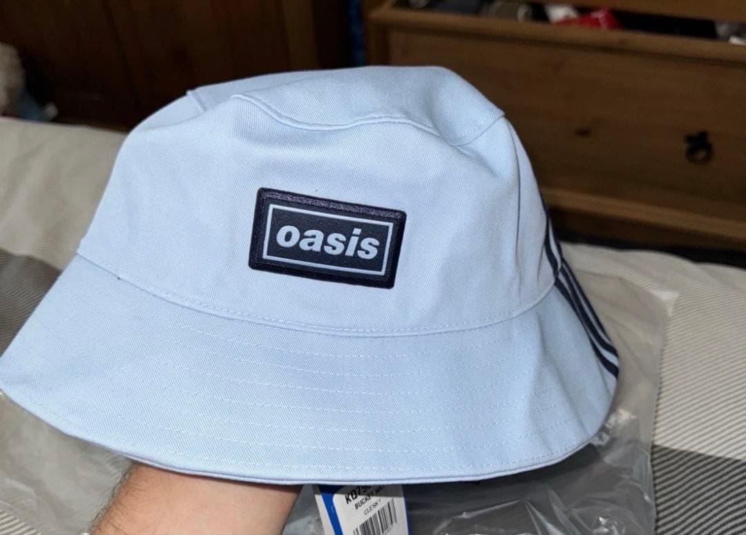 アディダス x オアシス　ツアーハット　ブルー　サイズM/L