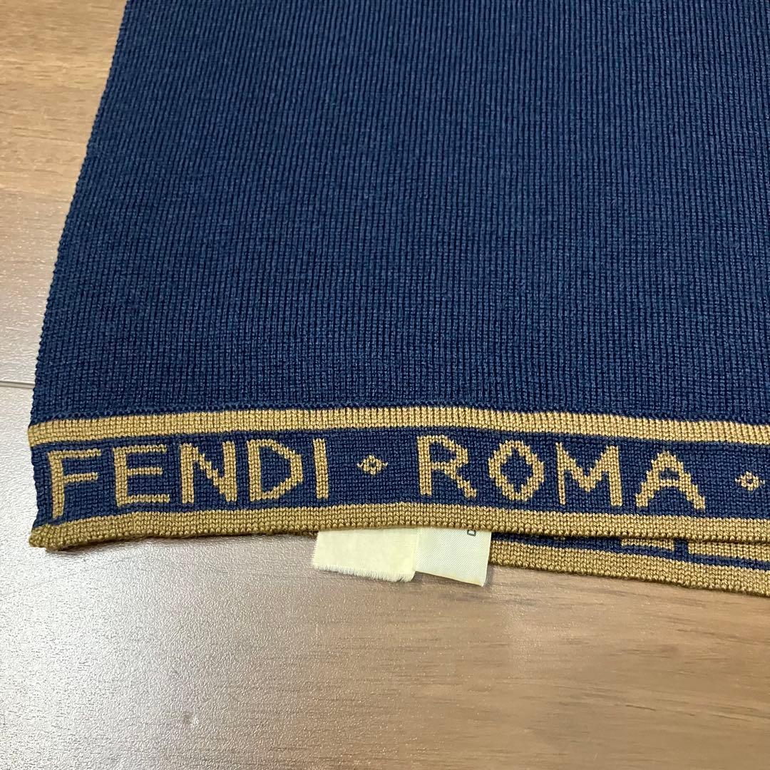 美品❣️希少✨✨FENDI ネイビー ロゴ入りマフラー　ウール100%