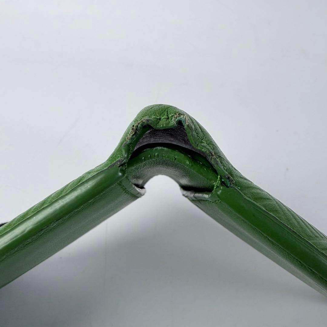 ボッテガヴェネタ　デボスイントレチャート　二つ折り財布　RFID　グリーン