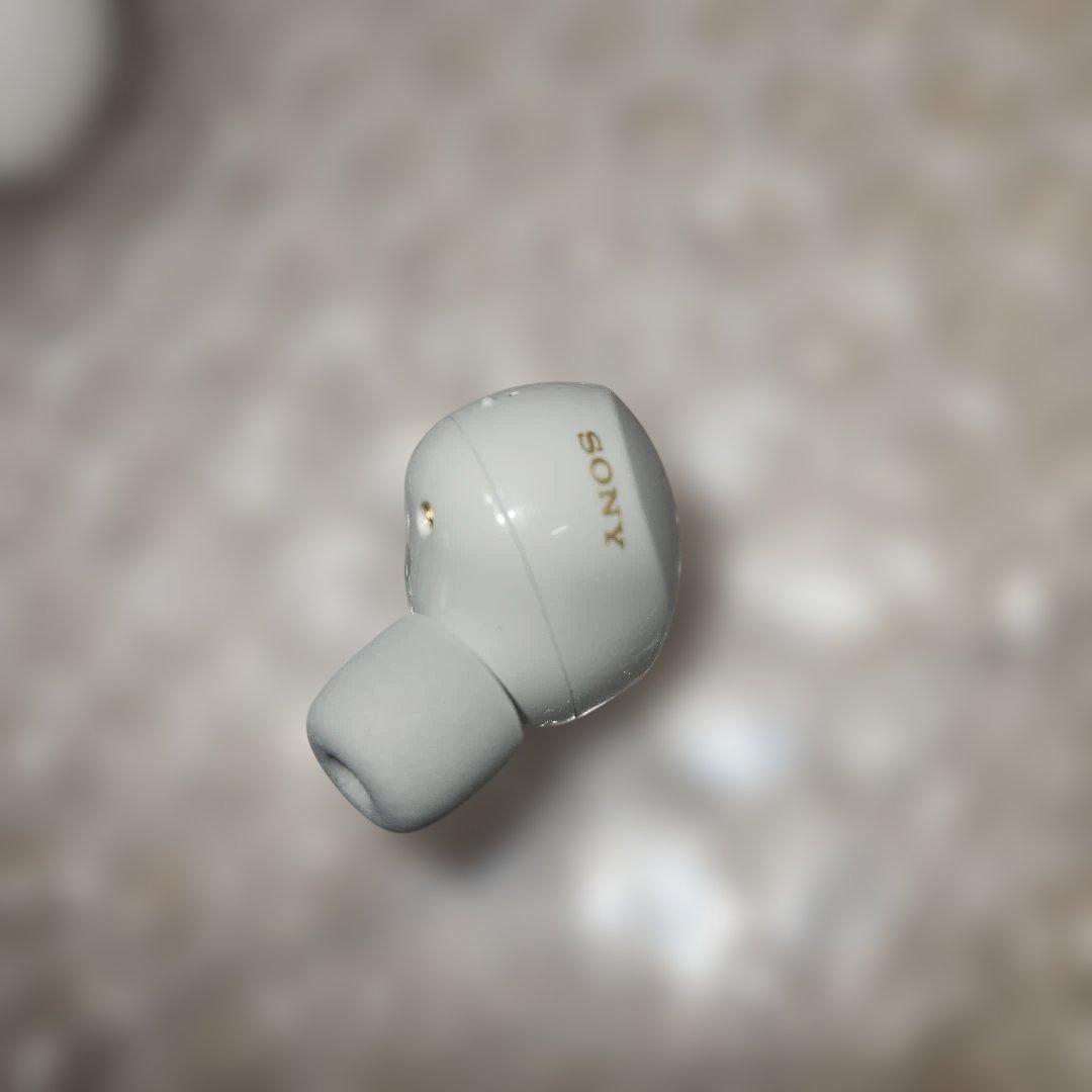 美品 SONY ワイヤレスイヤホン WF-1000XM5 プラチナシルバー