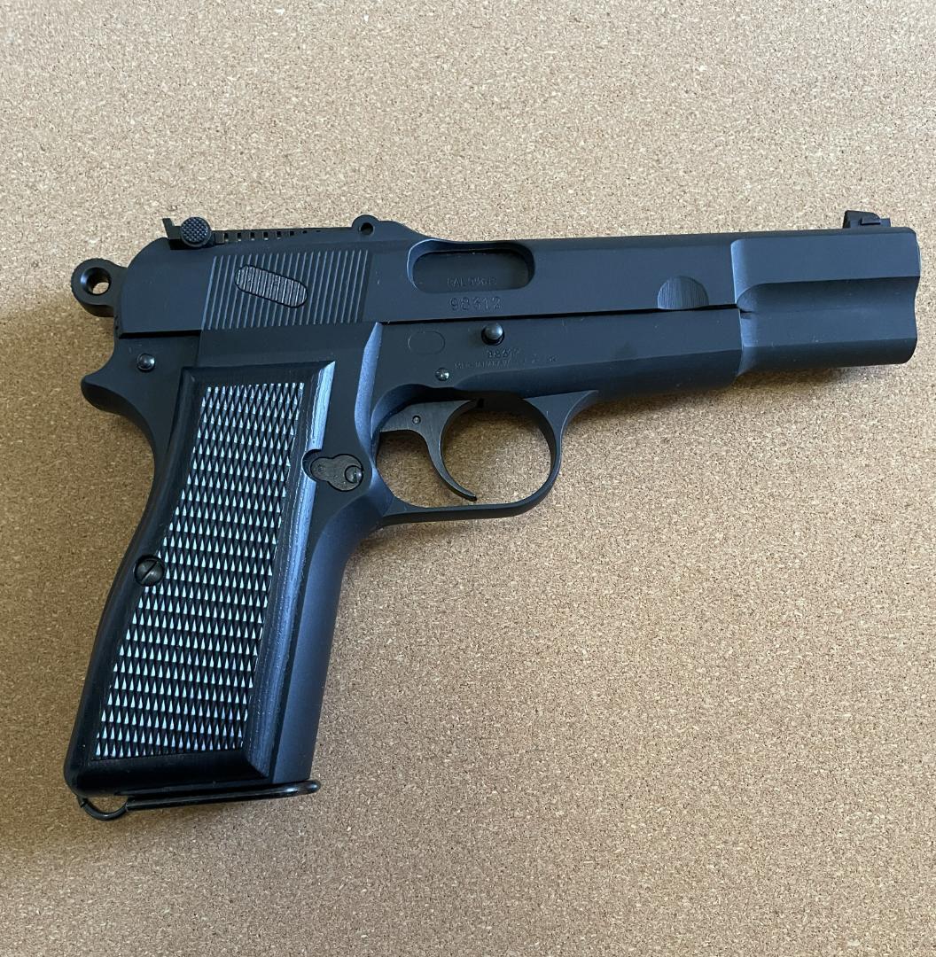 Browning Hi-Power M1935 ガスガン