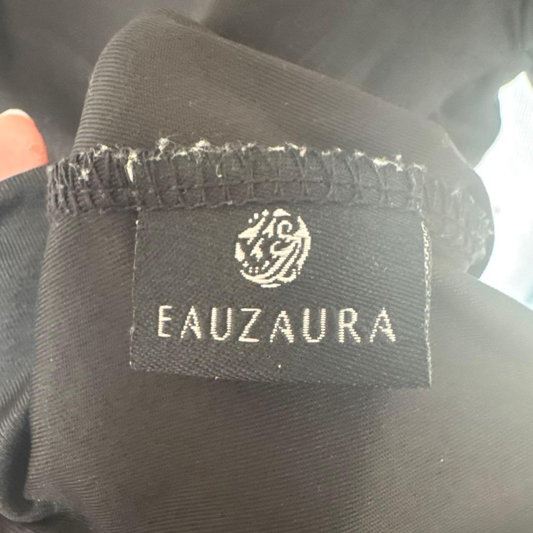 YOSA Eauzaura 黒 VネックTシャツ 半袖