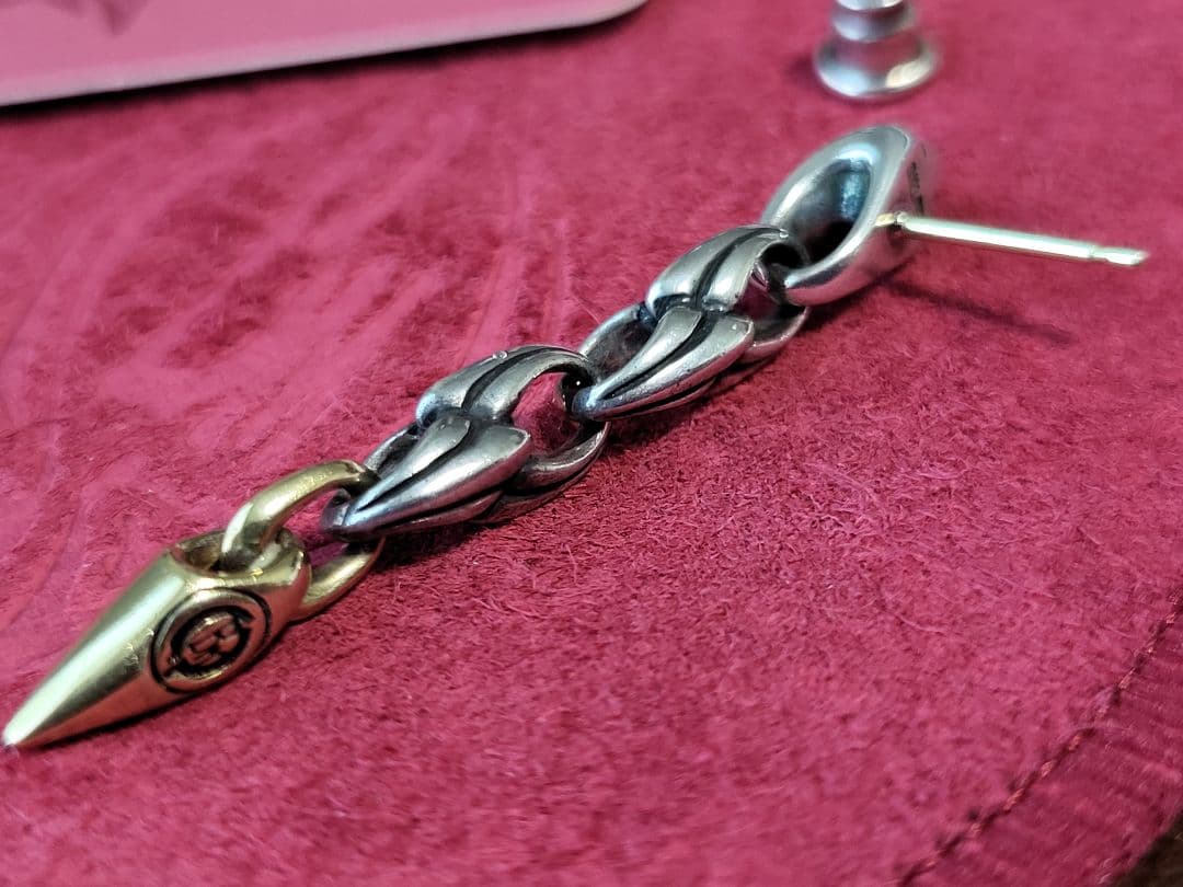 ブラッディマリー　Bloody Mary　ピアス　Dark　ダーク 18K18金