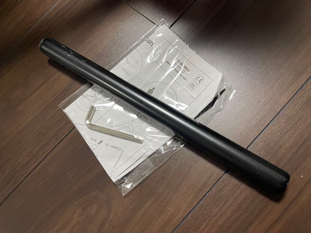 STRIDER × XLARGEコラボ ムラサキスポーツ限定カラー ストライダー