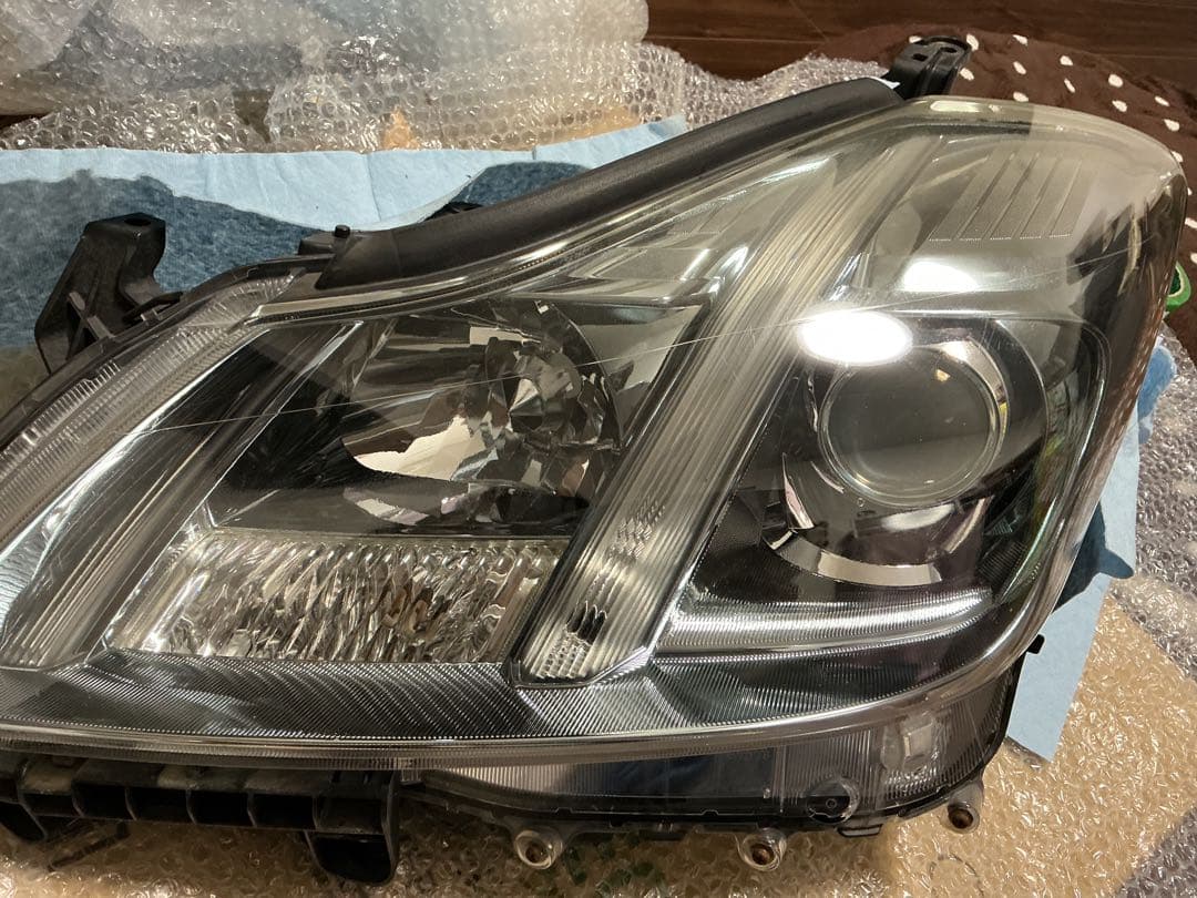 クラウン200系純正ヘッドライト左右