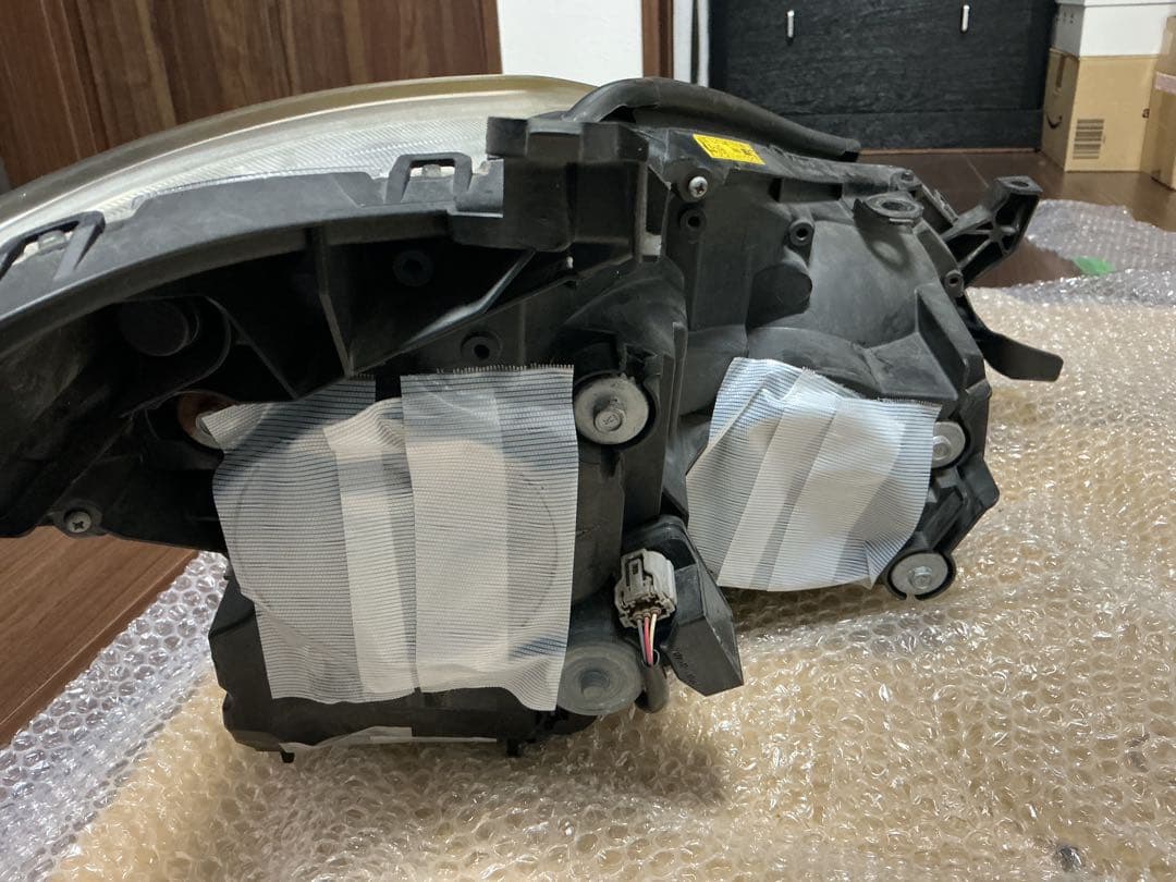 クラウン200系純正ヘッドライト左右