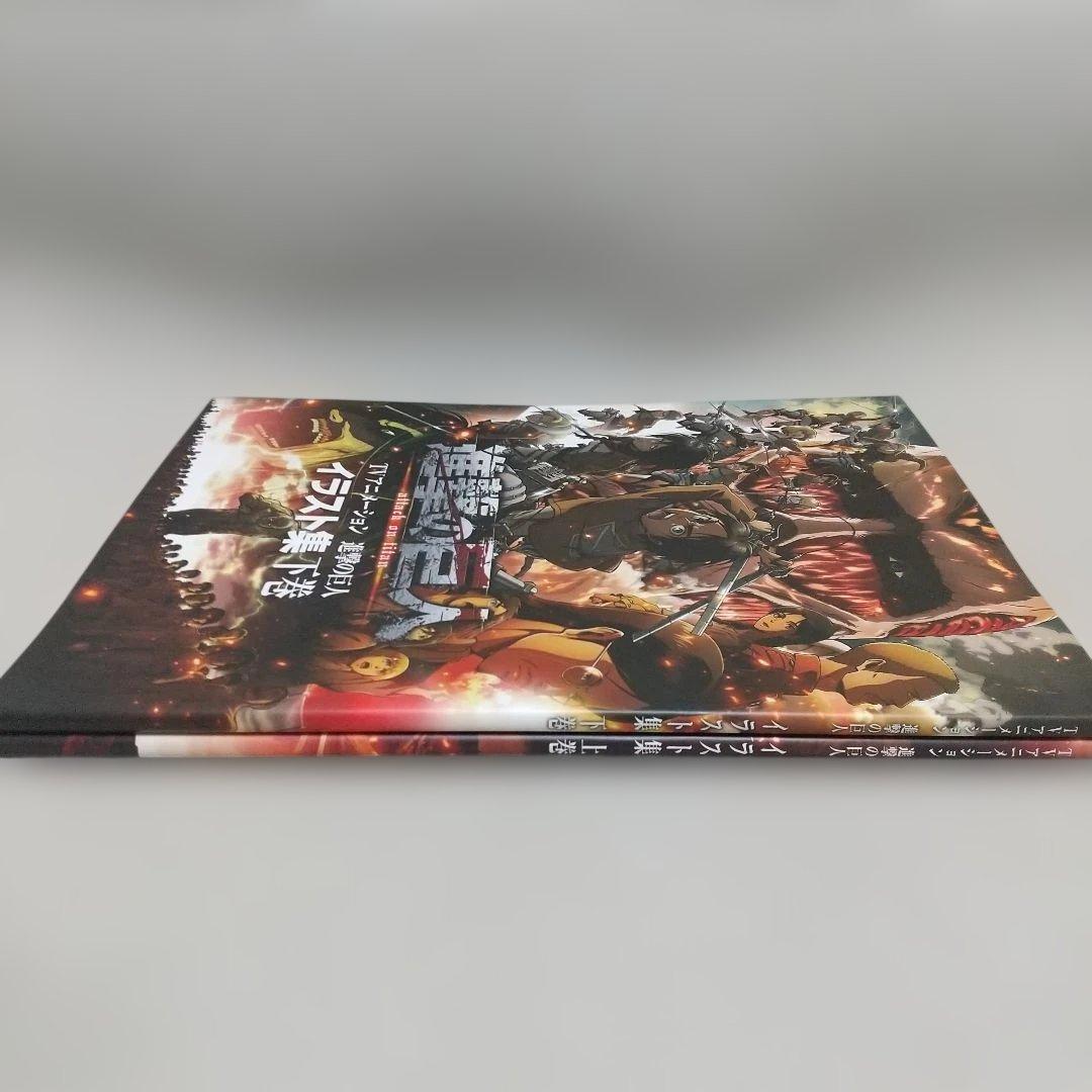 美品2冊+カード／進撃の巨人 TVアニメーション イラスト集 上下／圧巻の画力！