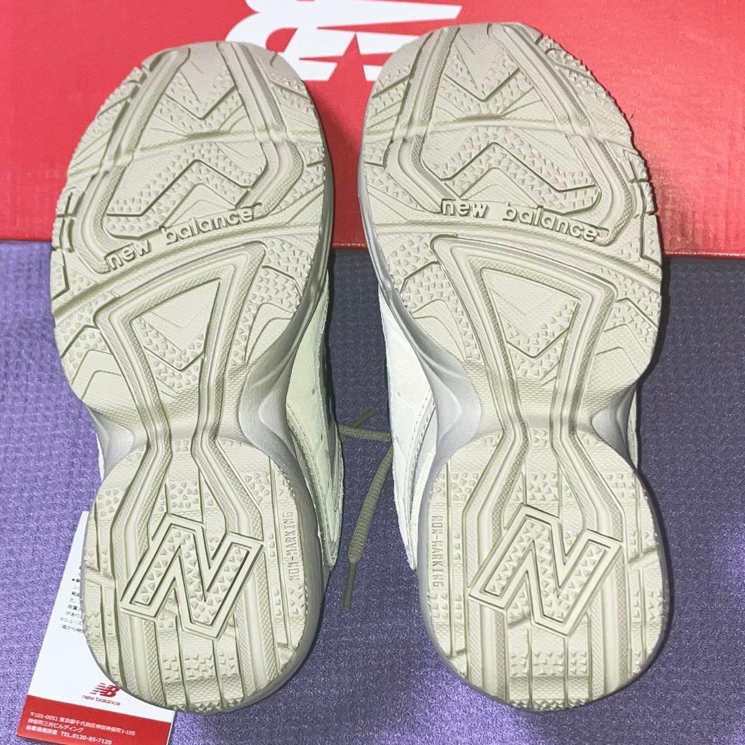 新品未使用　ニューバランススニーカー　WX452SR　23cm