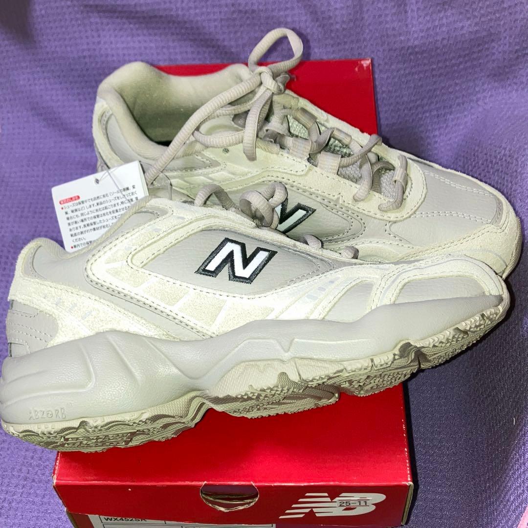 新品未使用　ニューバランススニーカー　WX452SR　23cm