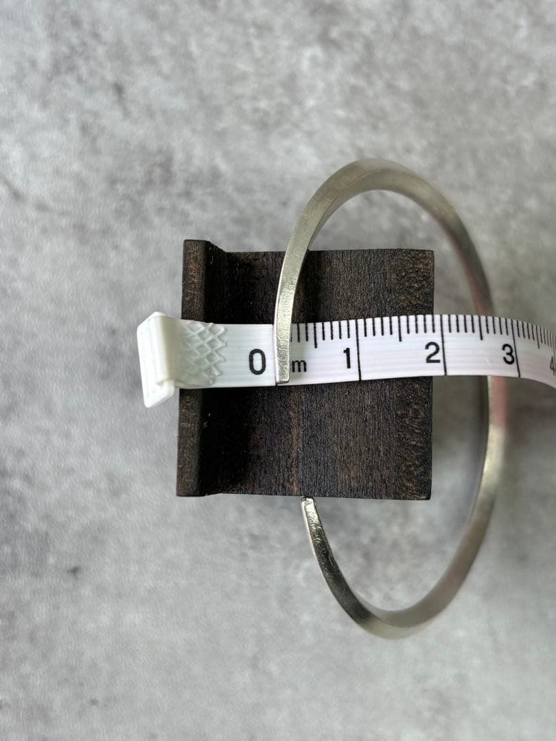 カレンシルバー　バングル　シンプル　ユニセックス