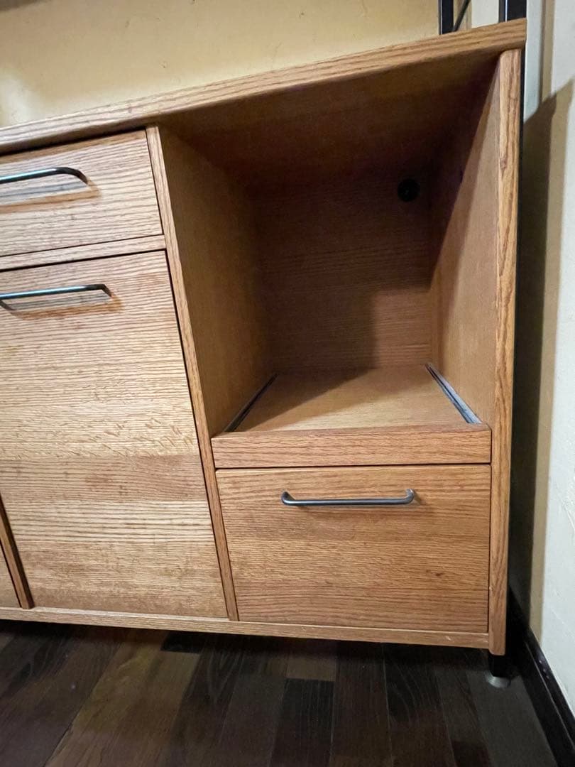 モモナチュラル　食器棚