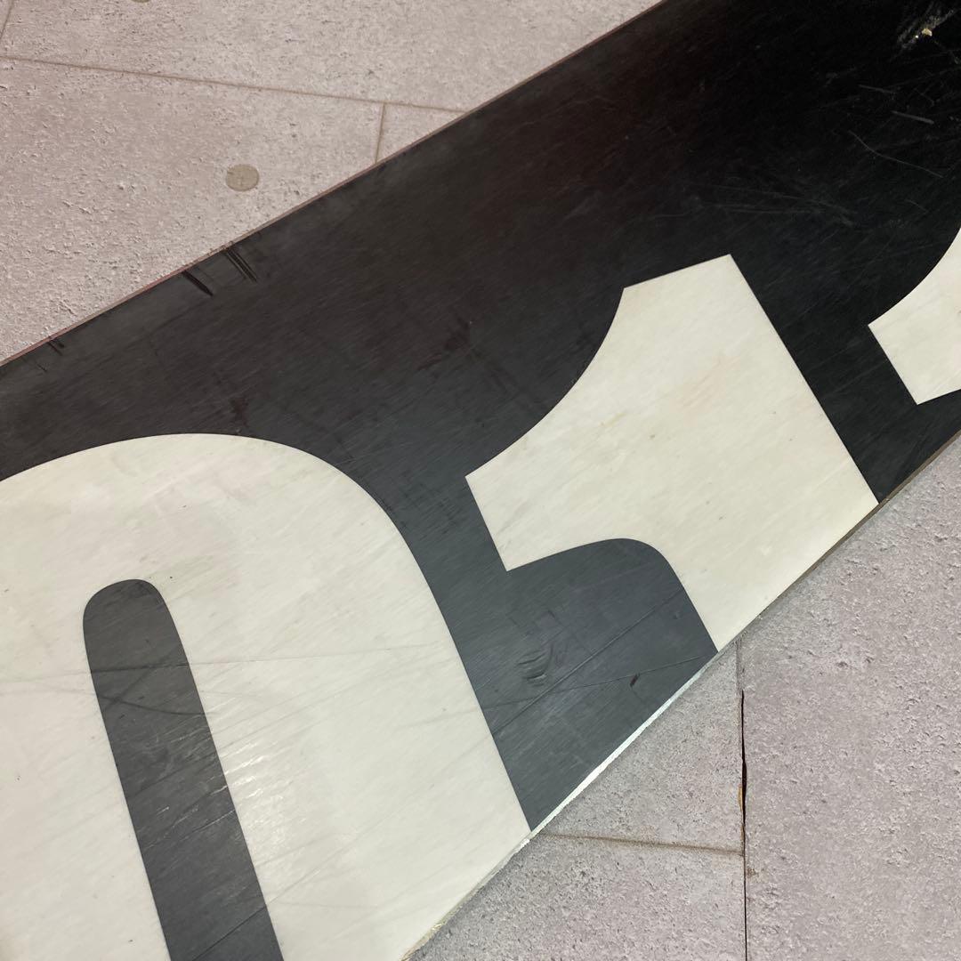 ★ZERO ONE ONE ゼロワンワン　011 スノーボード　ボード板 147