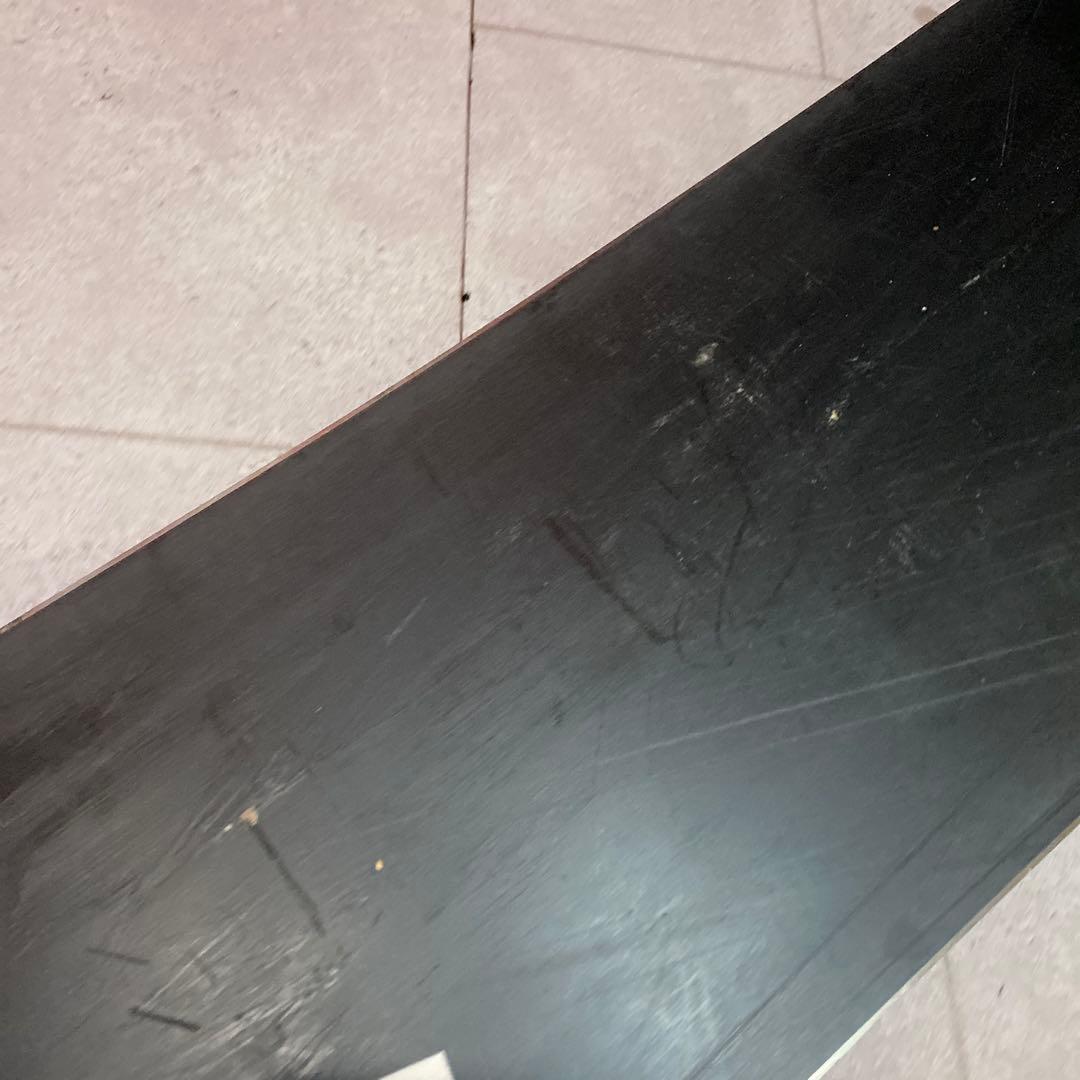 ★ZERO ONE ONE ゼロワンワン　011 スノーボード　ボード板 147