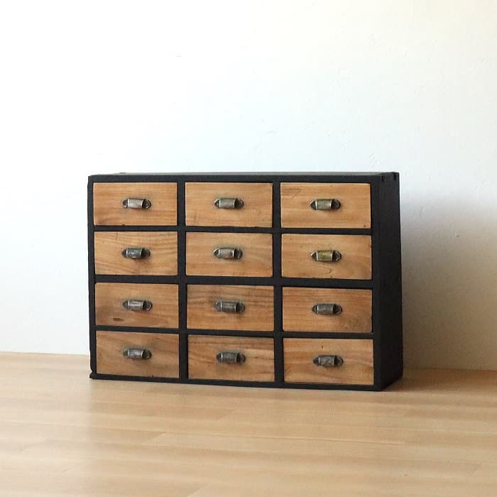 アンティーク 黒色 引出し12杯 チェスト 古家具 無垢材 桐材 ブラック