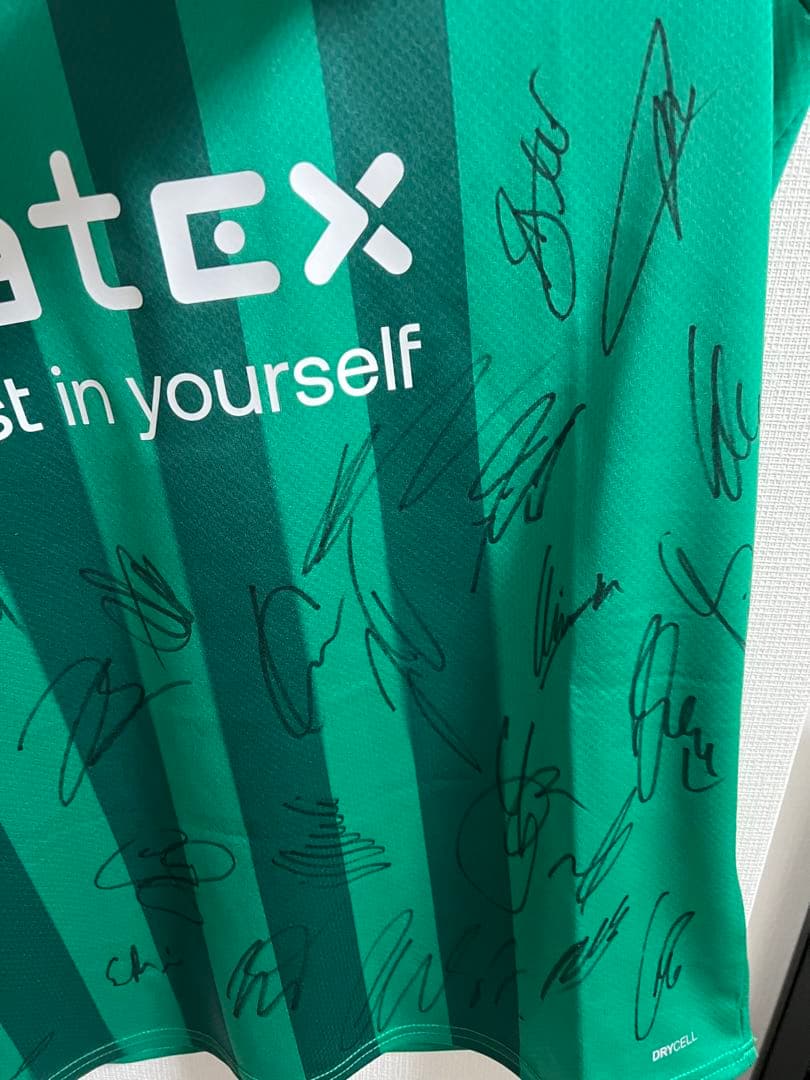 ボルシアMG22-23シーズン全選手直筆サイン入りユニフォーム