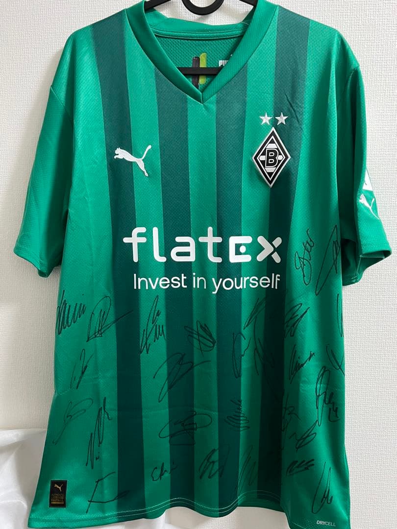 ボルシアMG22-23シーズン全選手直筆サイン入りユニフォーム