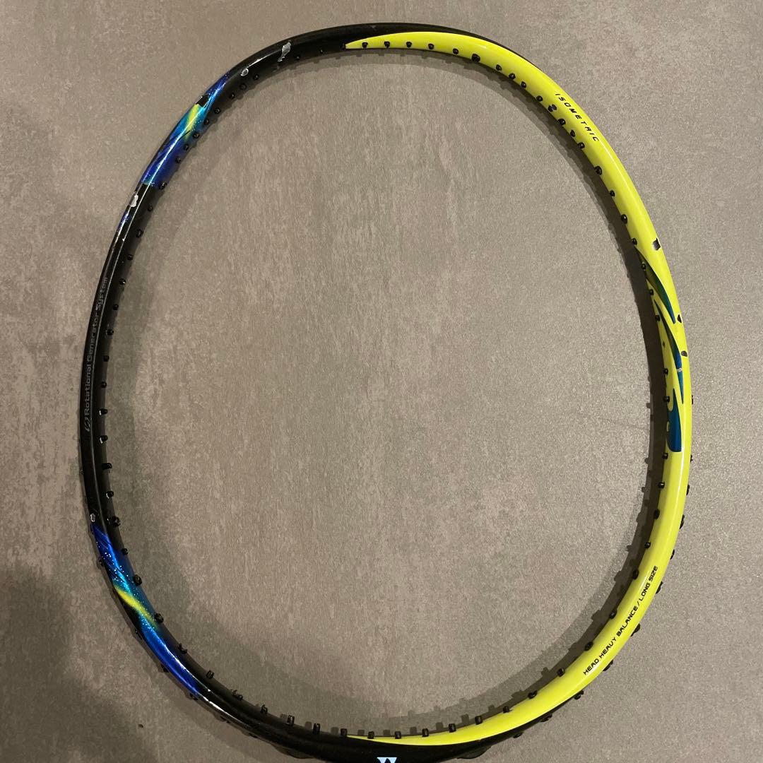 バドミントンラケット アストロクス77