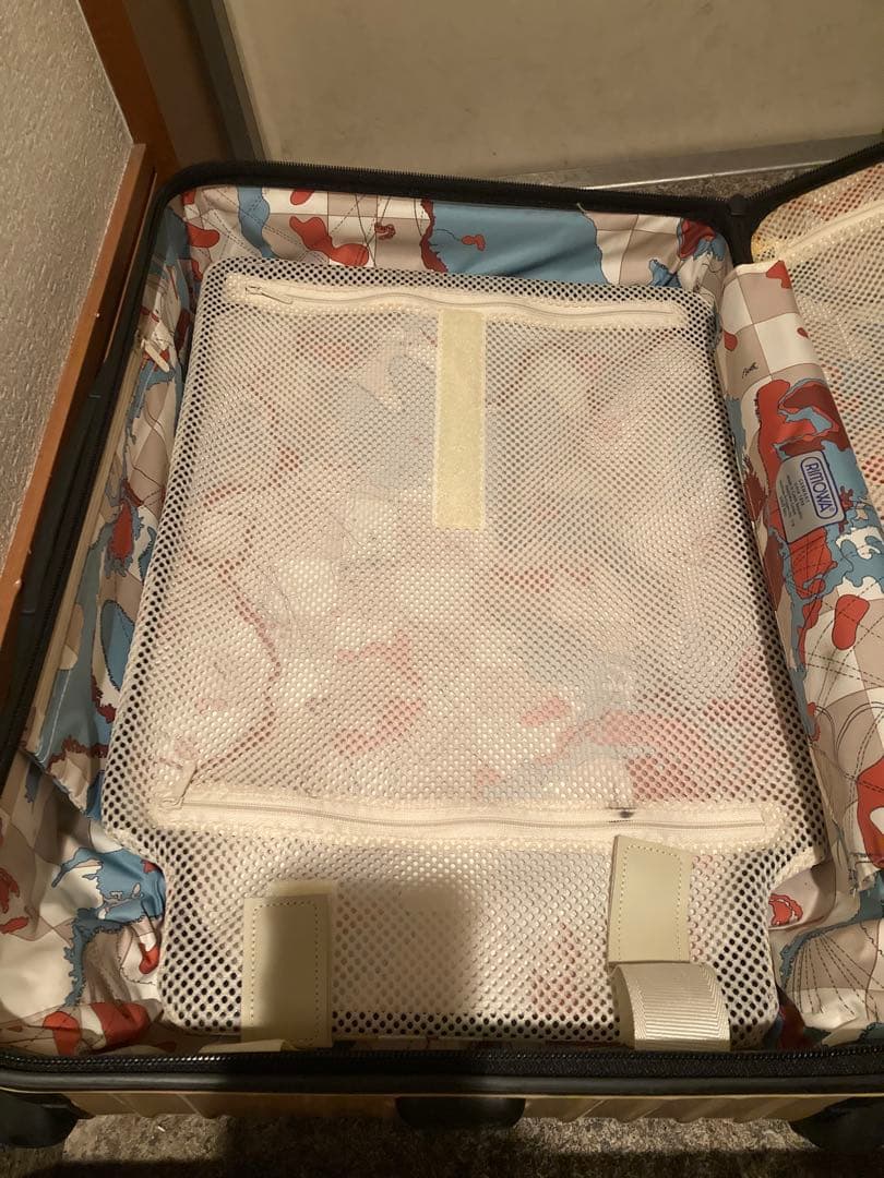 リモワ エクリュ ユナイテッドアローズ 別注 35L 2輪