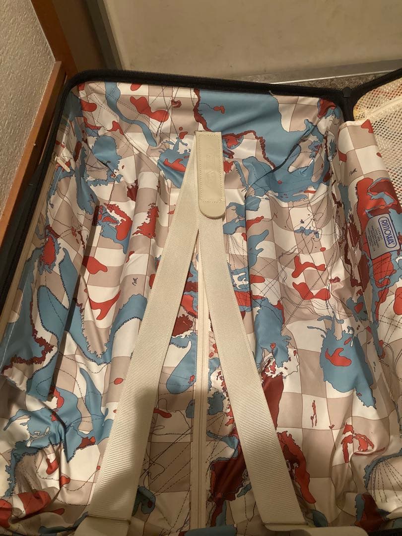 リモワ エクリュ ユナイテッドアローズ 別注 35L 2輪